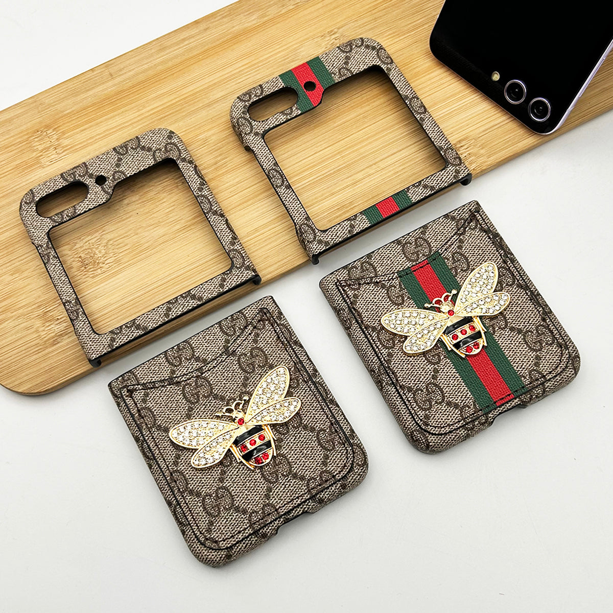 SlimWallet™ Flip Case – Minimalist Card Holder for Galaxy Z Flip