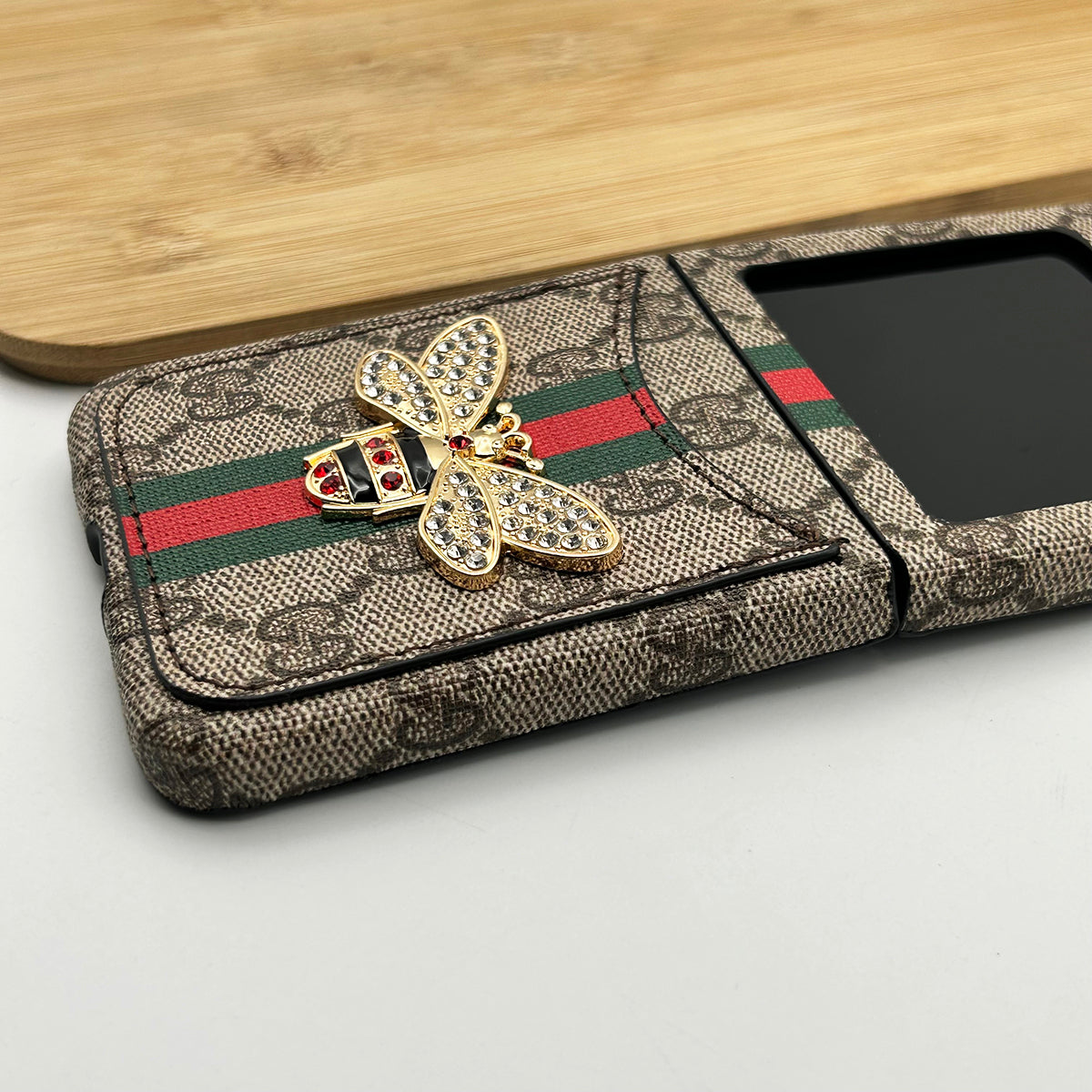 SlimWallet™ Flip Case – Minimalist Card Holder for Galaxy Z Flip