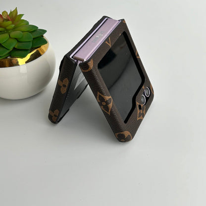 Z-Flip LuxePocket™ Case – Premium Leather Wallet