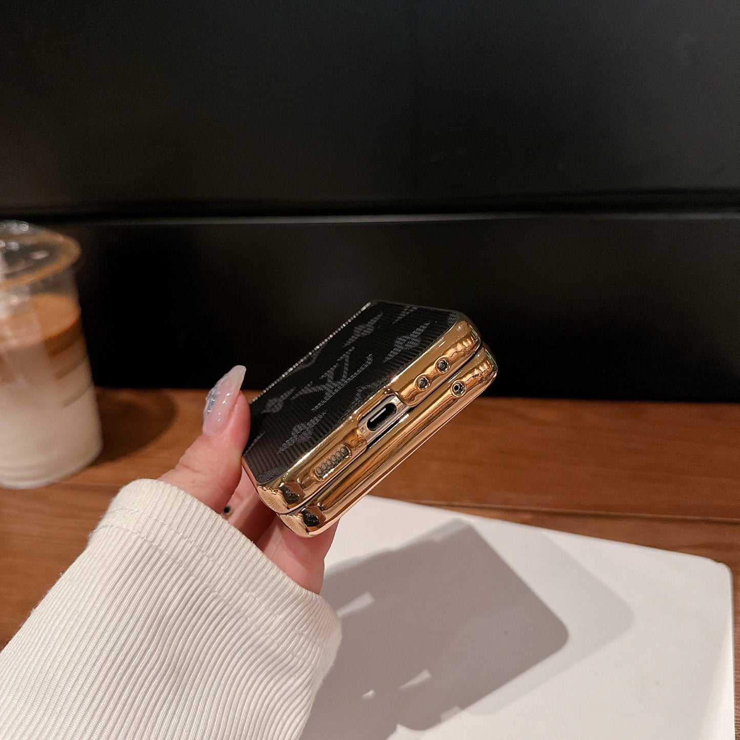 Eleganz™ Luxe Case – Samsung Galaxy Z Flip Series