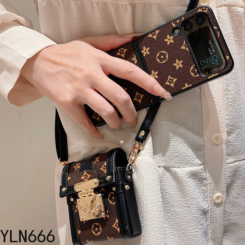 LuxeStrap™ Crossbody Case – For Galaxy Z Flip