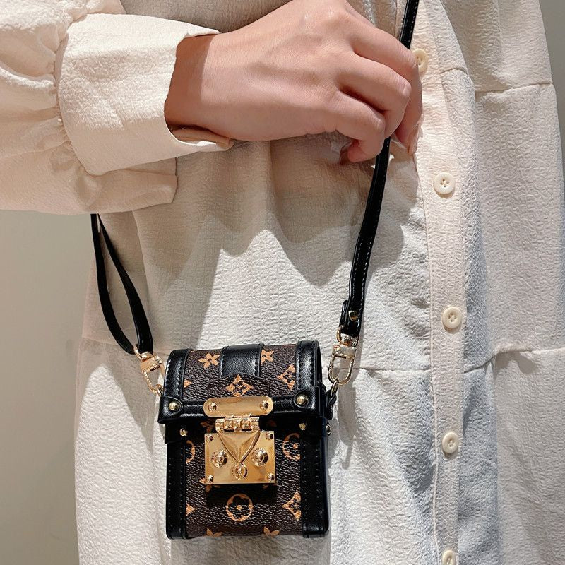 LuxeStrap™ Crossbody Case – For Galaxy Z Flip